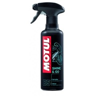 Motul E5 Shine Go čistí a chráni plasty