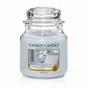 Stredná sviečka Yankee Candle Calm Quiet Place