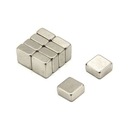 NEODYMOVÝ TALÍROVÝ MAGNET 10x10x4 mm SILNÝ - 100 ks