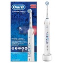 Zubná kefka Oral-B D16 Junior Smart White