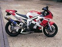 NÁRAZNÍKY CLASSIC RG YAMAHA YZF-R6 99-02 ČIERNA