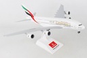 Model Airbus A380 EMIRATES 1:200