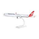 MODEL AIRBUS A330 QANTAS