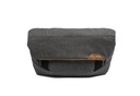 Peak Design Field Pouch Charcoal v2 - Grafit, s opaskom