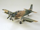 Lietadlo Douglas A-1J Skyraider model 61073 Tamiya