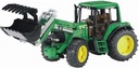 Traktor John Deere 6920 s čelným nakladačom