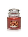 Cinnamon Stick Yankee Candle - stredná sviečka