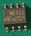 NE555 SO8 SMD časovací čip CMOS časovač