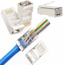 Telefónna zástrčka RJ45 cat6 prechádza cez obrazovku