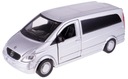 Bburago model Mercedes-Benz Vito 1:32 strieborný