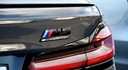 SÚŤAŽ BMW M5 ZNAK ČIERNEJ LESKEJ RIPY