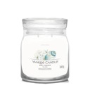 Stredná sviečka Baby Powder Yankee Candle Signature