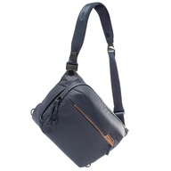 Peak Design Everyday Sling 6L v2 Midnight Bag modrá