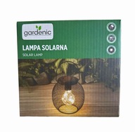 Solárna lampa so záhradnou lampou