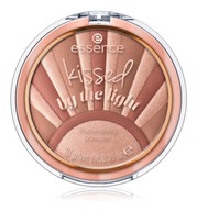 Essence Sun Kissed Illuminating Powder (02)