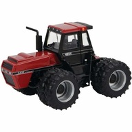 Britský traktor Case IH 4894 v limitovanej verzii