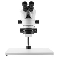 Trinokulárny stereozoom mikroskop