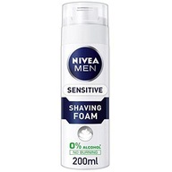 NIVEA PENA NA HOLENIE SENSITIVE 200 ML