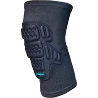 Amplifi Knee Sleeve M čierne chrániče kolien