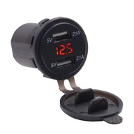 Voltmeter duálnej USB nabíjačky červený