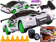 RC CAR DRIFT AUTO 4x4 DRIVE NISSAN GTR DRIFT LIGHTS 2,4GHz 1:24