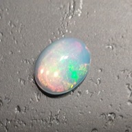 FUSIMA Opal z Etiópie Cabochon ~10,14x8,16 mm č.64