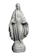 Masívna kamenná socha Panny Márie