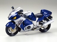 Suzuki Hayabusa GSX1300R model 14090 Tamiya