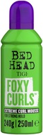 Tigi Foxy Curls pena na kučeravé vlasy 250 ml