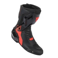 MOTORKOVÉ TOPÁNKY DAINESE NEXUS ČIERNA / FLUO-ČERVENÁ s.44