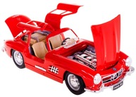 MERCEDES-BENZ 300SL MODEL KOV BBURAGO 1:24 ČERVENÝ