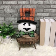 Halloweenska bábika na vešiaku na dvere