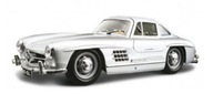 Zberateľské auto Mercedes-Benz 300SL 1954 Silver 1:24 BBURAGO AUTO