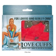 Love Cuffs Pevné putá s červenou kožušinou