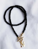 čierny krištáľový náhrdelník 50cm ľubovoľné písmeno STEEL