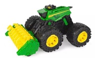 MEGA Kombinujte objemy behúňov John Deere Monster