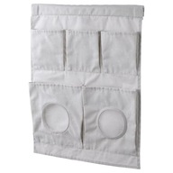 Organizér IKEA LEN zavesený na stenu na postieľku