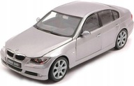 BMW 330i E90 strieborný kovový model 22465 Welly 1:24