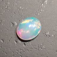 FUSIMA Opál z Etiópie Cabochon ~9,99 x 8,07 mm č. 42