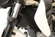 KRYT NA RADIÁTOR R&G SUZUKI GLADIUS ČIERNA