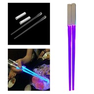 Opätovne použiteľné paličky Light Up Lightsaber Purple