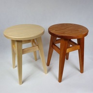 Drevená kuchynská stolička, borovica, 45 cm, jelša