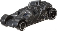 BATMAN ZAČÍNA OHRÁVAJÚCE KOLESÁ NA BATMOBILE AUTÁ