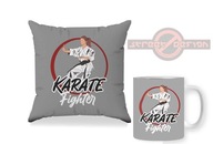 .Súprava hrnčeka a vankúša Karate Fighter