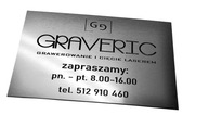 Plaketa, vývesný štít, reklamná tabuľa, GRAVÍR