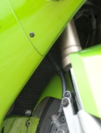 KRYT RADIÁTORA R&G KAWASAKI ZX12-R 02-06 ČIERNY