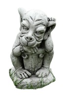 Betónová postava Gargoyle sedí