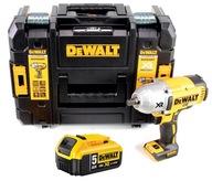 Nárazový unášač 950 Nm DeWalt DCF899 + 5 Ah batéria