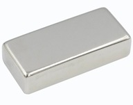 SILNÝ NEODYMOVÝ PLÁŠŤOVÝ MAGNET 40x15x10 / NEODYMOVÉ MAGNETY /