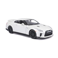 Nissan GT-R 1:24 model Bburago 18-21082 biely